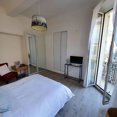 Rue D'antibes Apartment *
