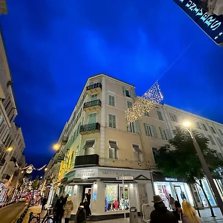 Rue D'antibes